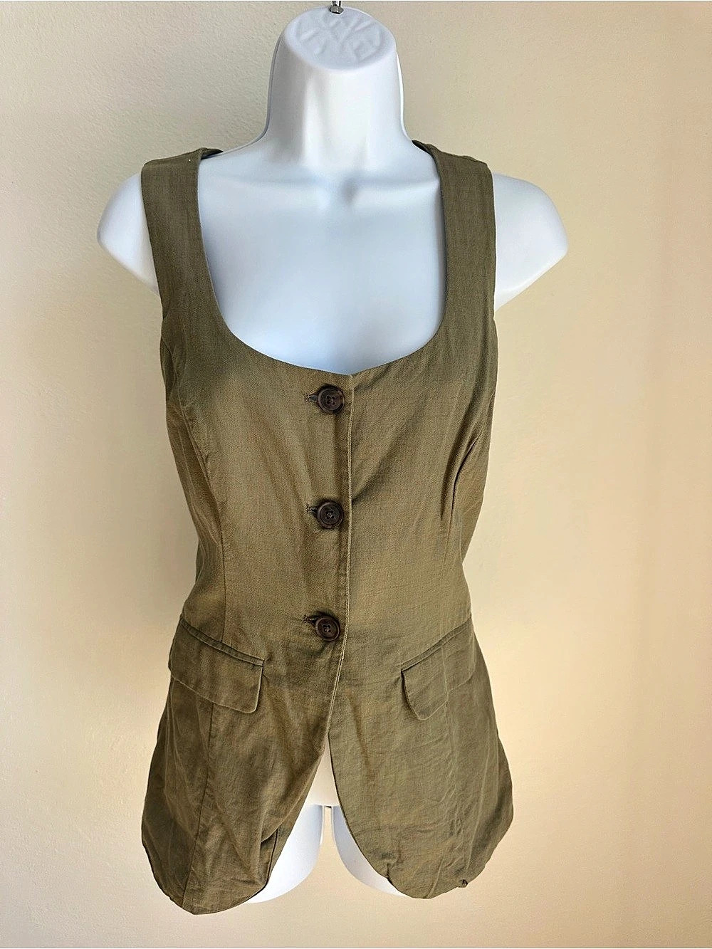 Olive Button Top Size Small